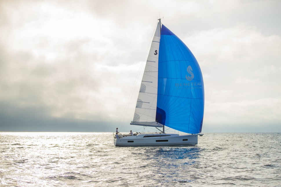 Beneteau Oceanis 42.1 3