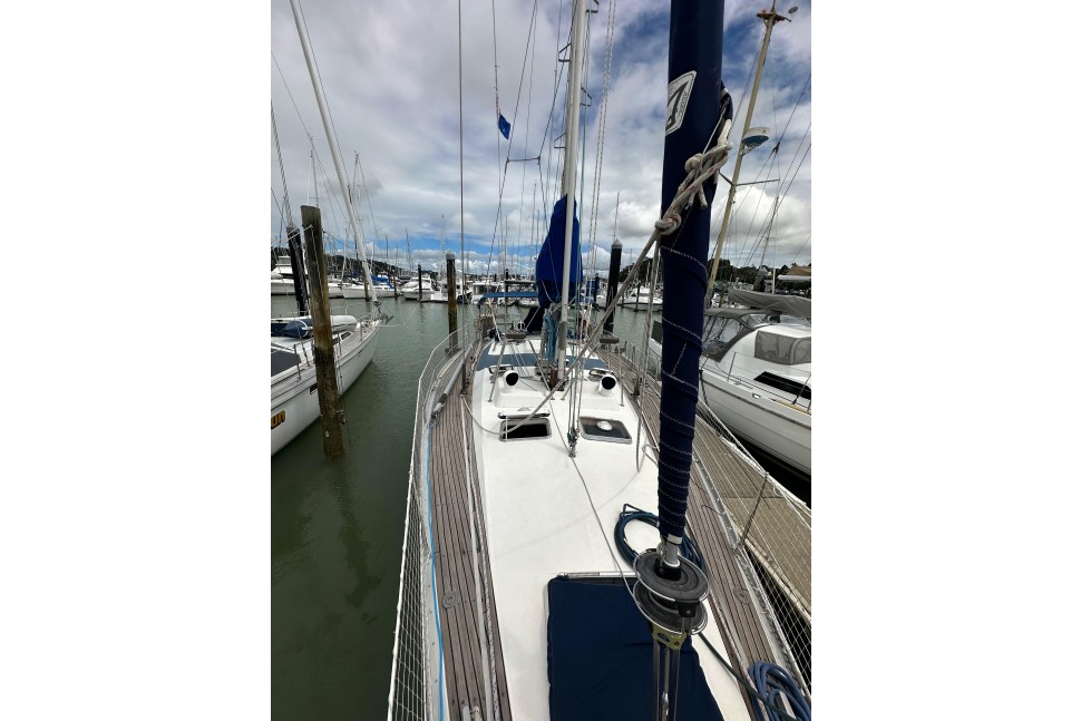 Beneteau Oceanis 430 Titaua 03