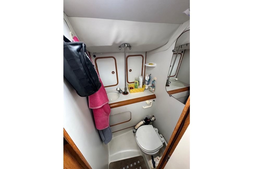 Beneteau Oceanis 430 Titaua 10