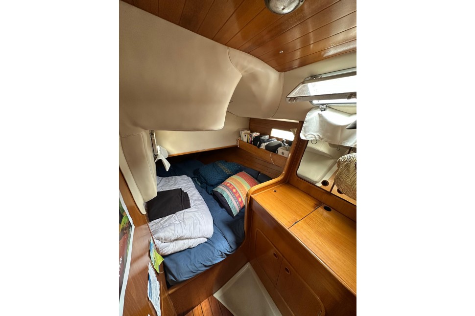 Beneteau Oceanis 430 Titaua 15