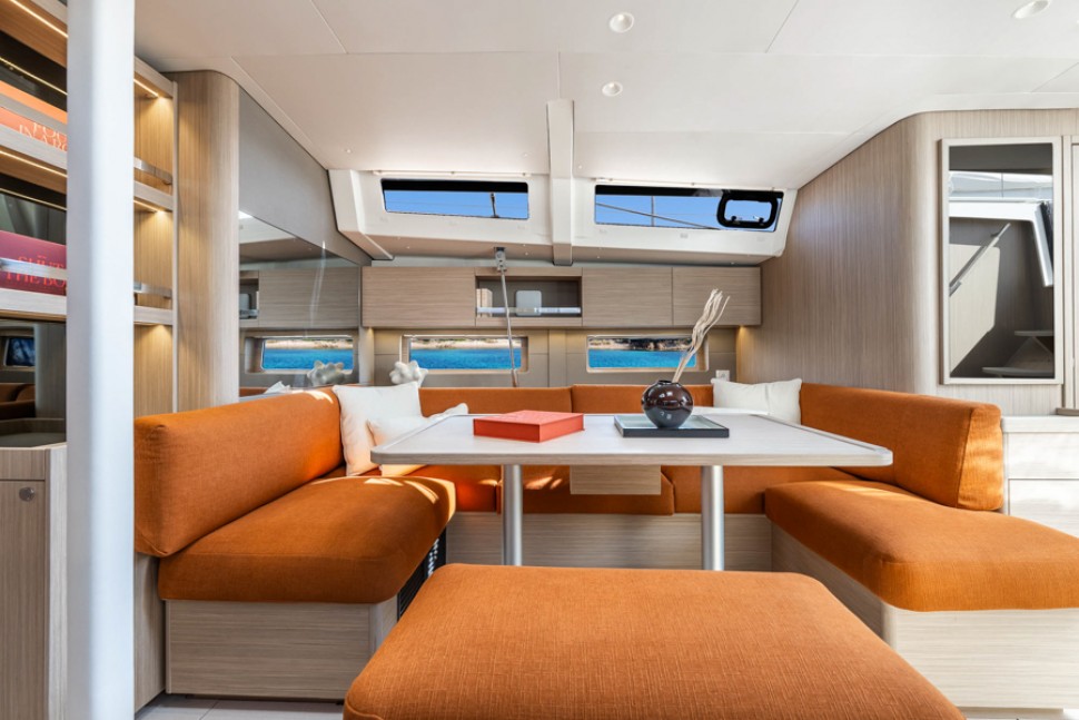 Beneteau Oceanis 47 Interior 5