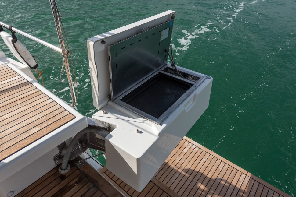 Beneteau Oceanis 51.1 11