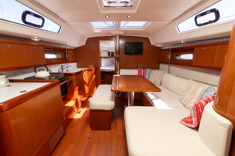 Beneteau Oceanis40 1