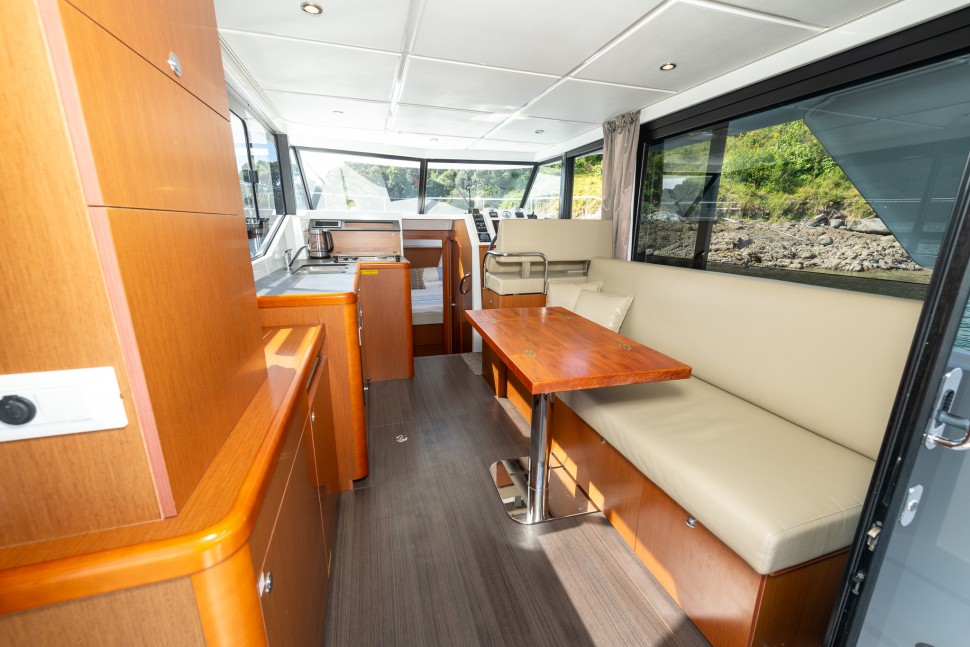 Beneteau Swift Trawler 30 12