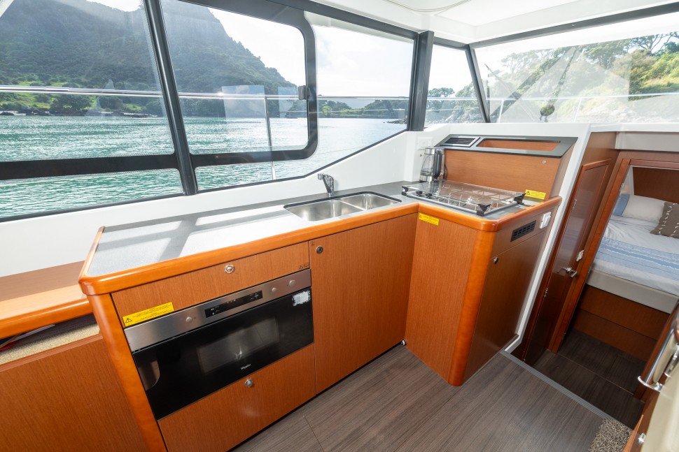 Beneteau Swift Trawler 30 15
