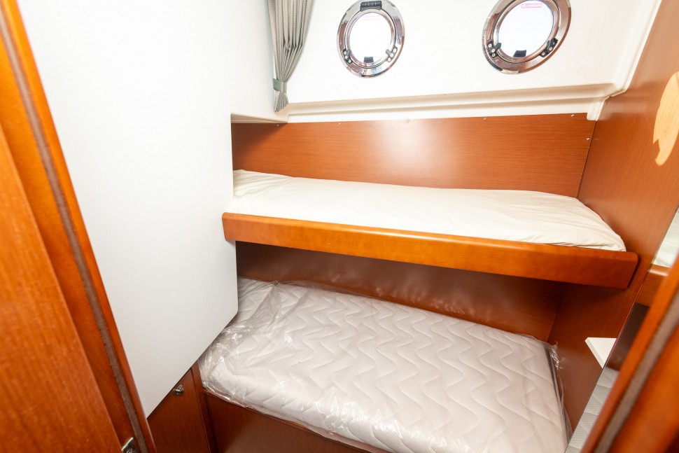 Beneteau Swift Trawler 30 17