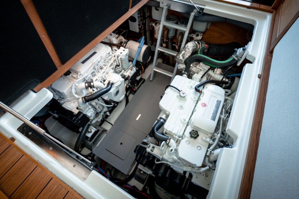 Beneteau Swift Trawler 47 Mahaki 20 Engine Space