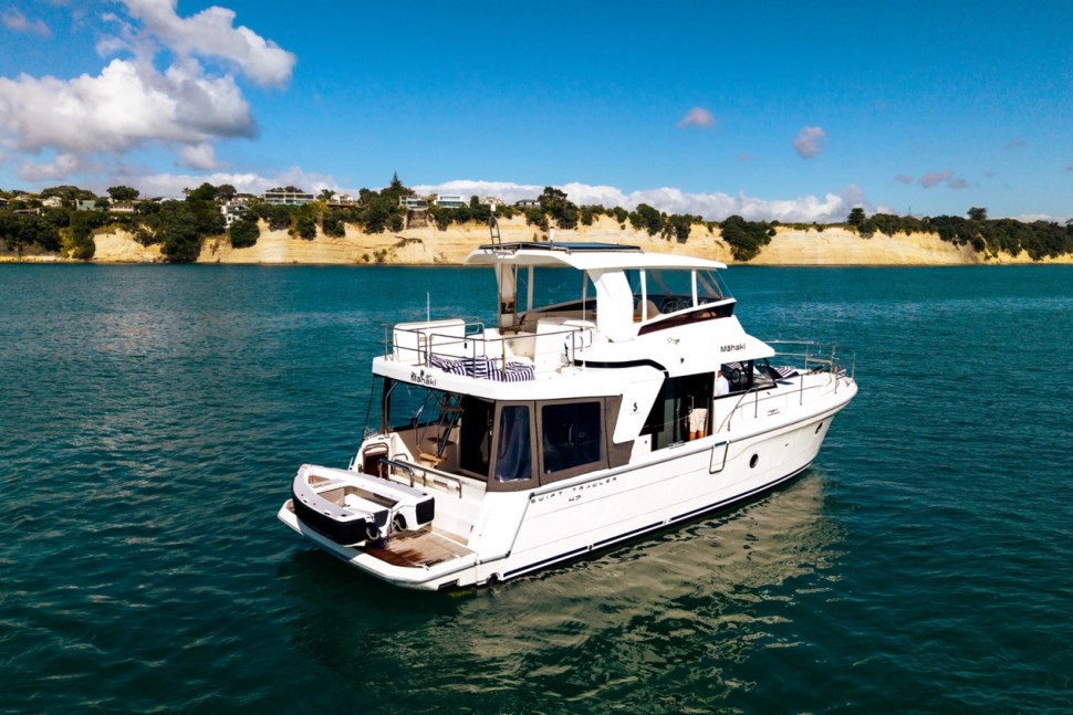 Beneteau Swift Trawler 47 Mahaki 4 Profile