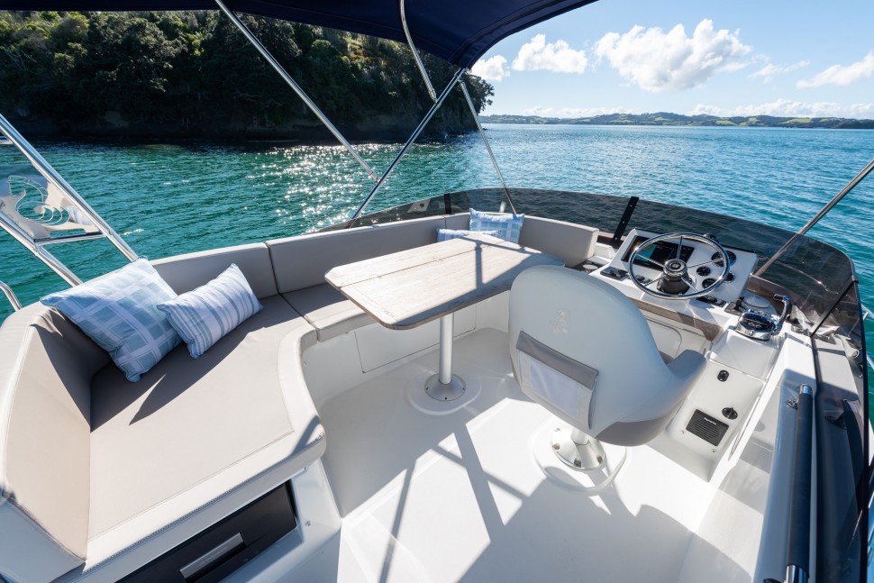 Beneteau SwiftTrawler 35 11