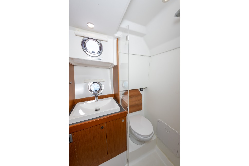 Beneteau SwiftTrawler 35 20