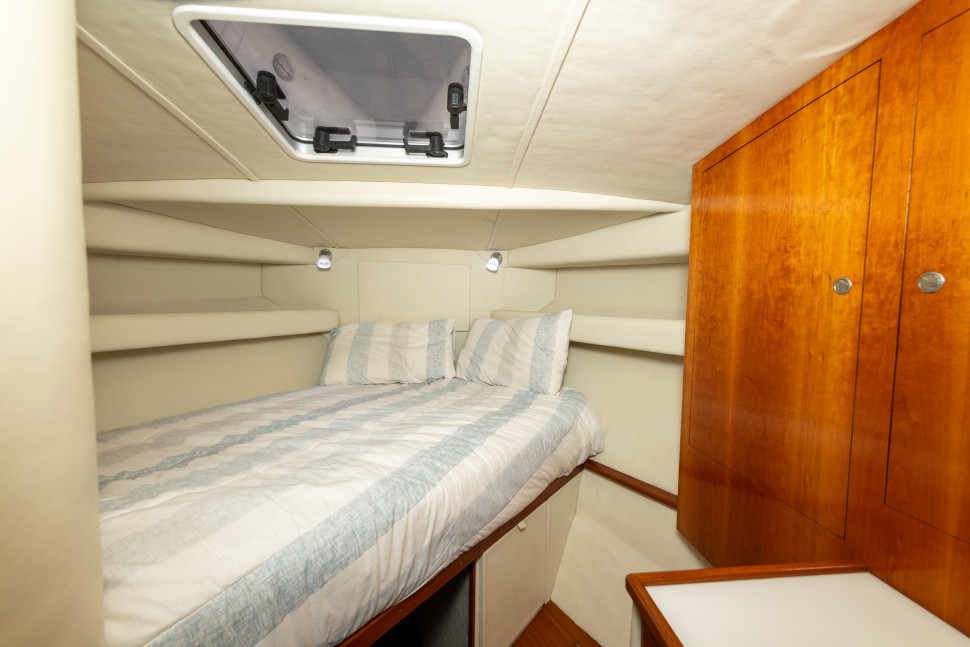 Bertram Caribbean 35 Pacific Tiger 017