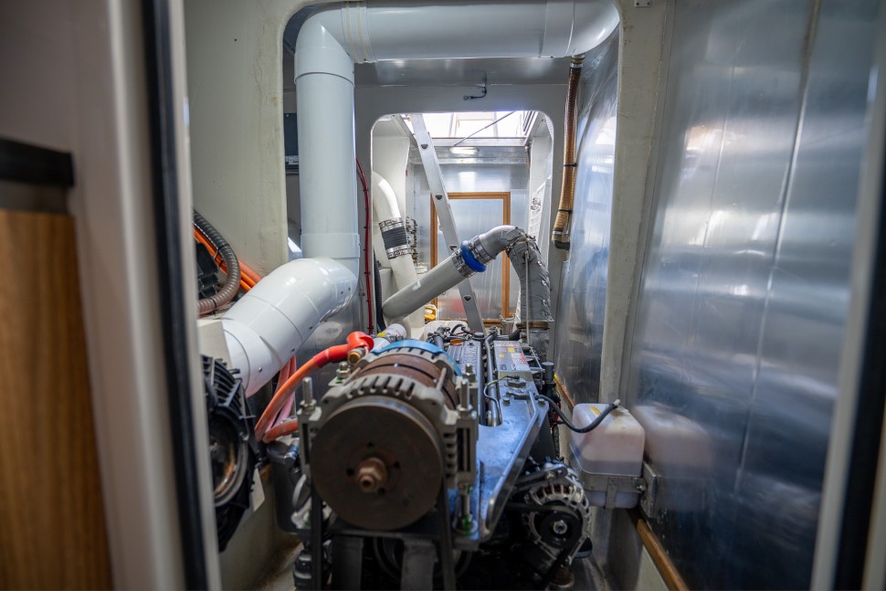 Brady 52 Pathfinders Pilothouse 24