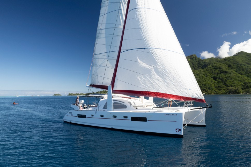CATANA 50 OWNER 3
