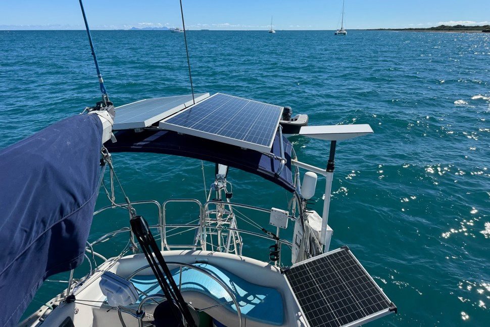 Canadian Sailcraft CS36T Denovo 13 Solar