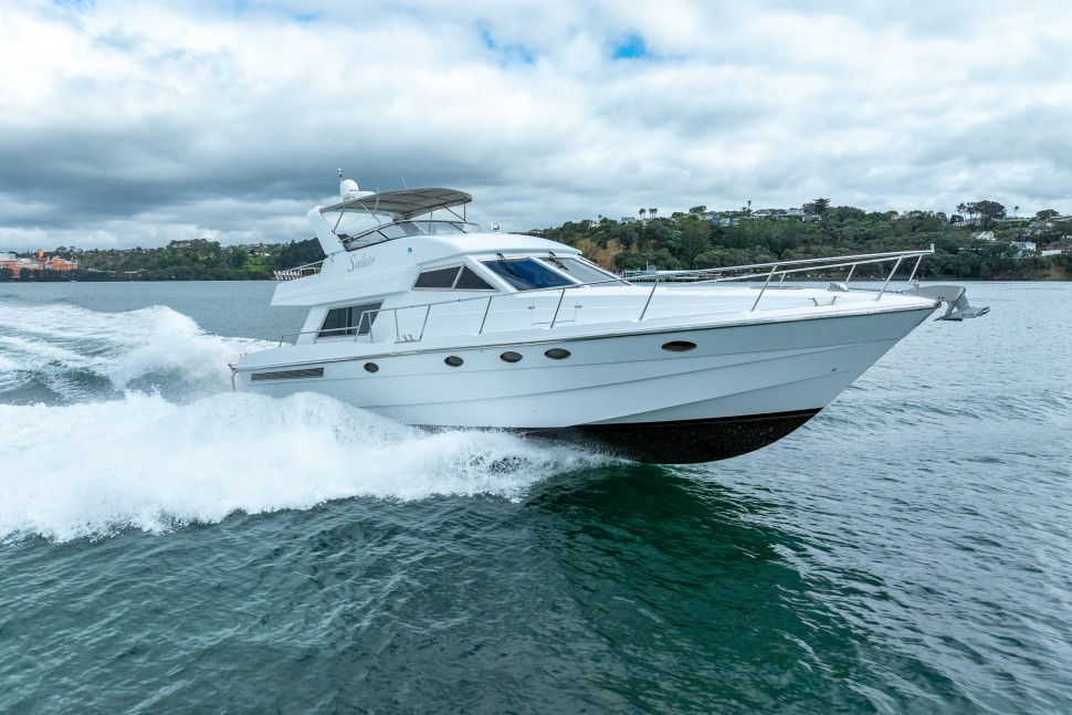 Comar 52 Salute 1 Starboard Exterior2