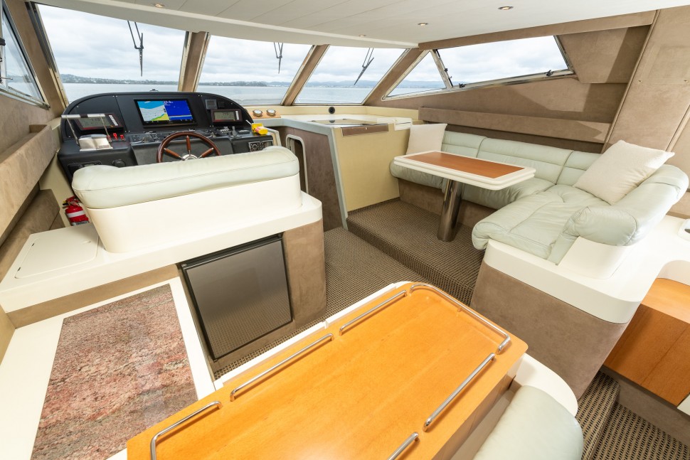 Comar 52 Salute 11 Saloon Forward