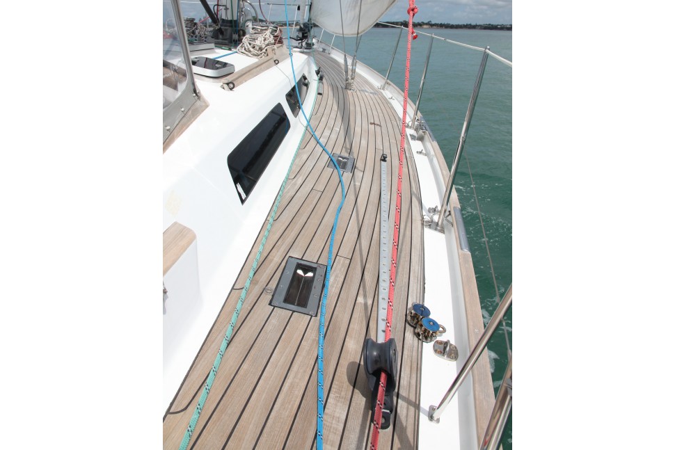 Davidson 17 Side deck.jpg