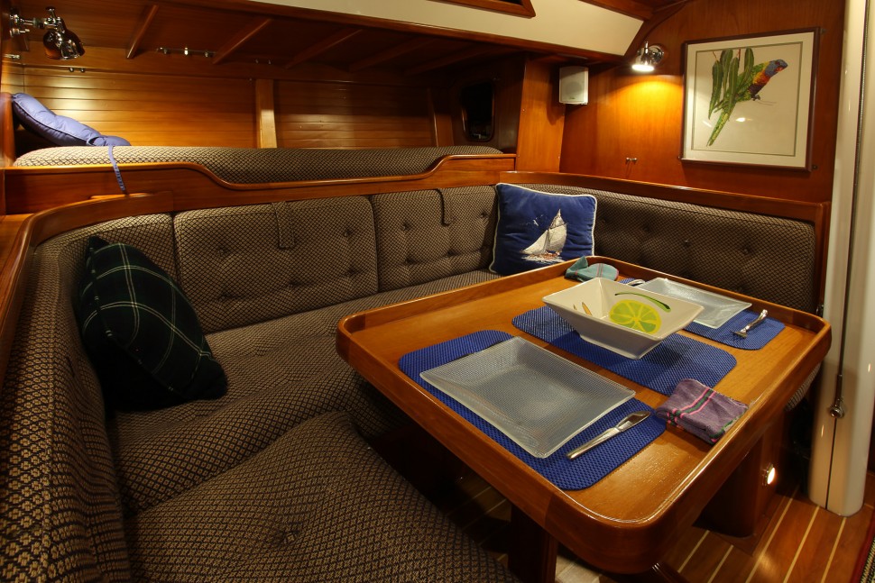 Davidson 8 Dinette.jpg