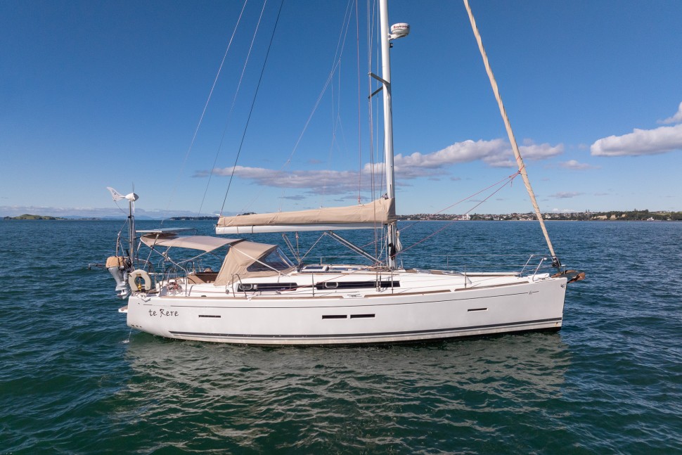 Dufour 405 GL Te Rere 02 exterior