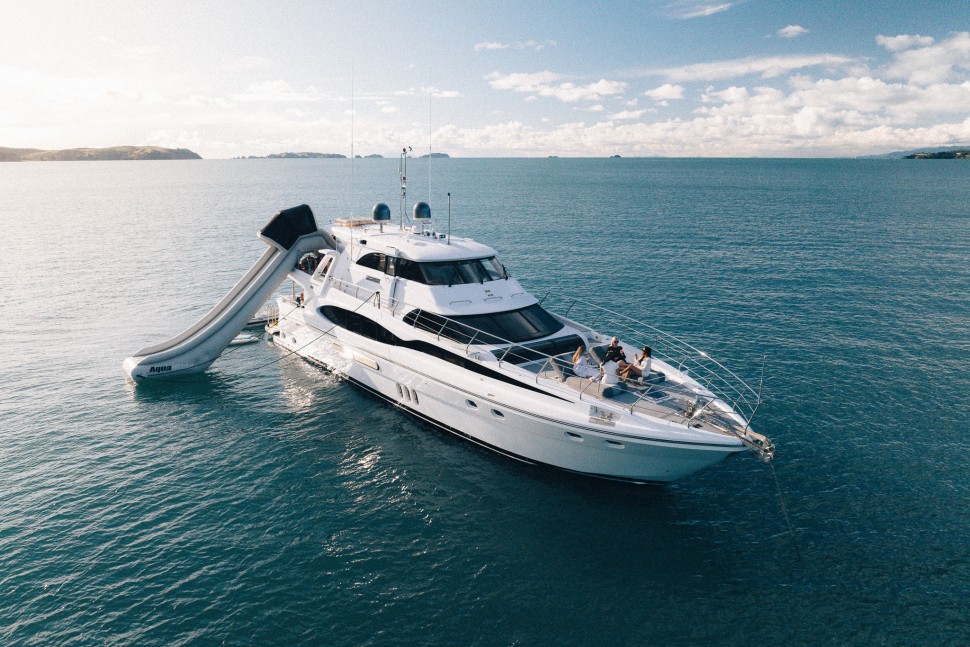 Dyna Laguna 77 Tawaki 1 exterior slide starboard2