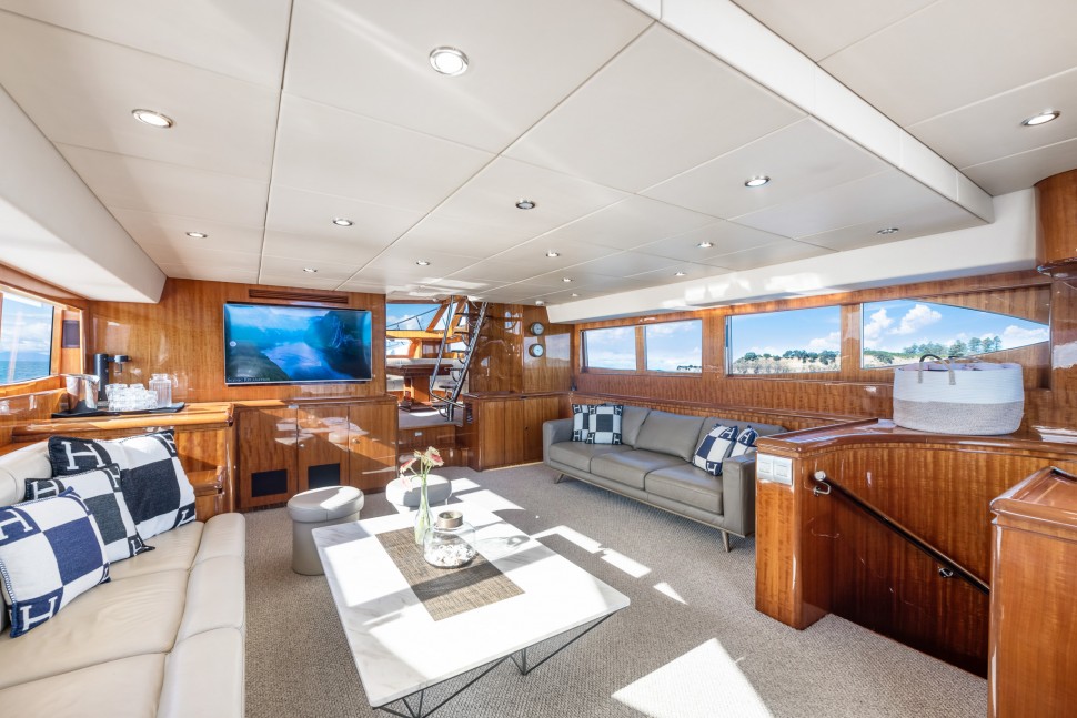 Dyna Laguna 77 Tawaki 9 saloon2