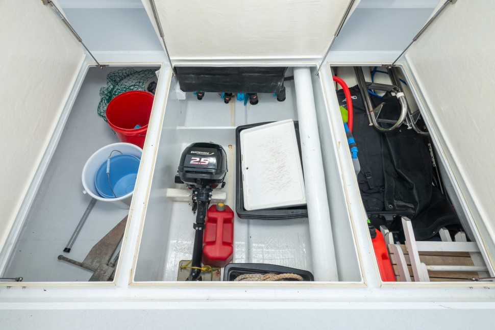 Edlin 1020 Wairoa 13 Cockpit Lazarette