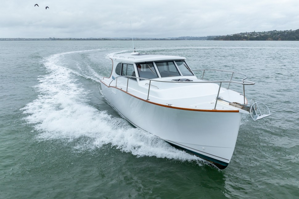 Edlin 1020 Wairoa 3 Exterior Bow