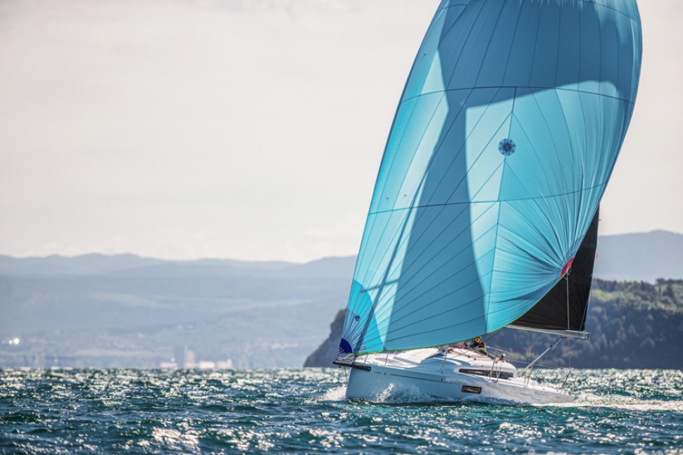 FIRST 30 IMAGE EXTERIOR RUNNING 2