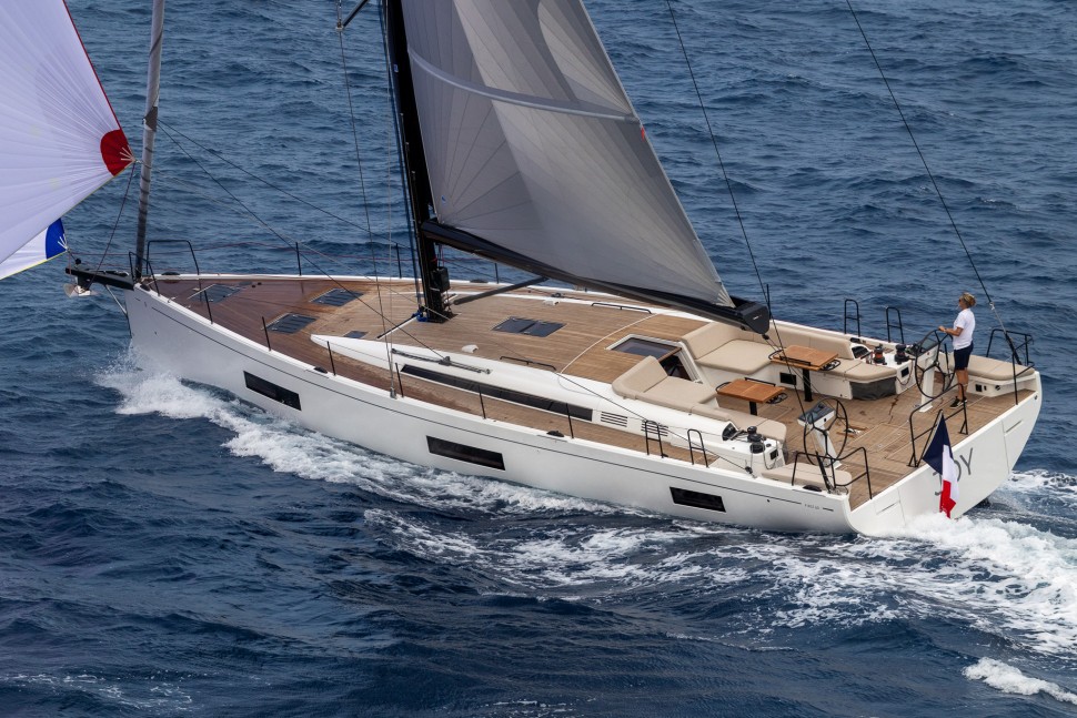 FIRST 60 IMAGE EXTERIOR 14