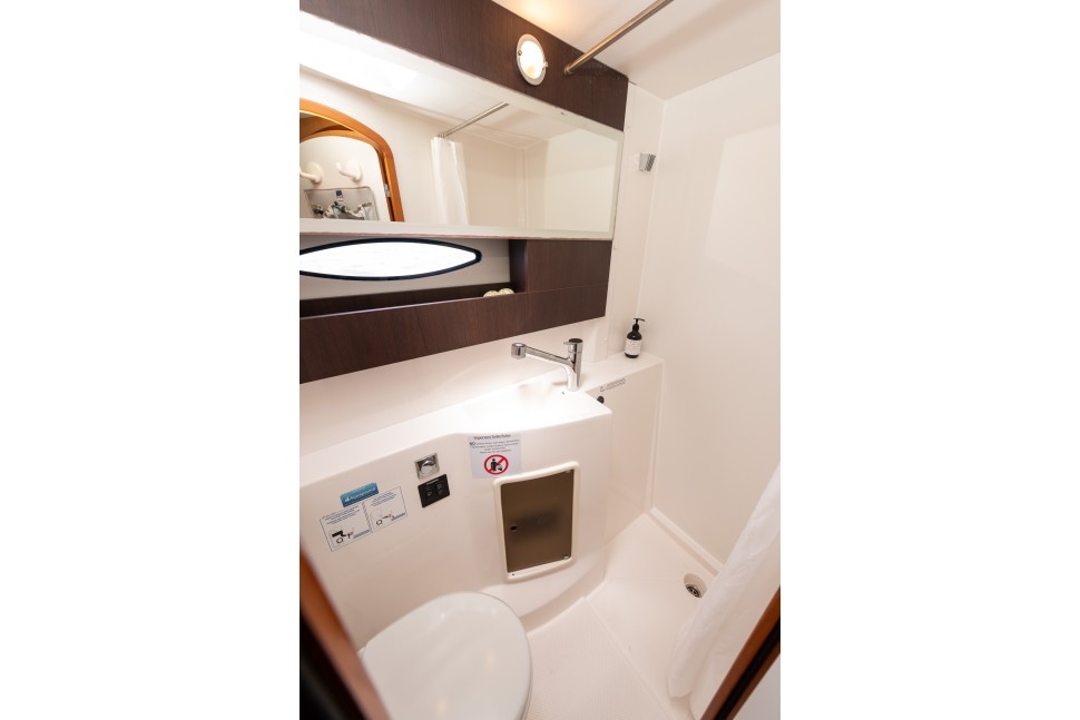 Fountaine Pajot Salina 48 19
