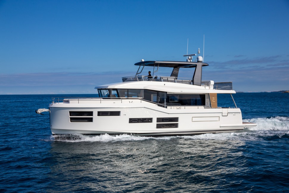 GRAND TRAWLER 62 3