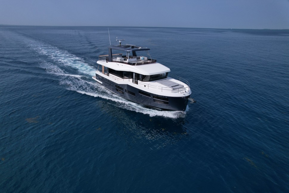 GRAND TRAWLER 62 6