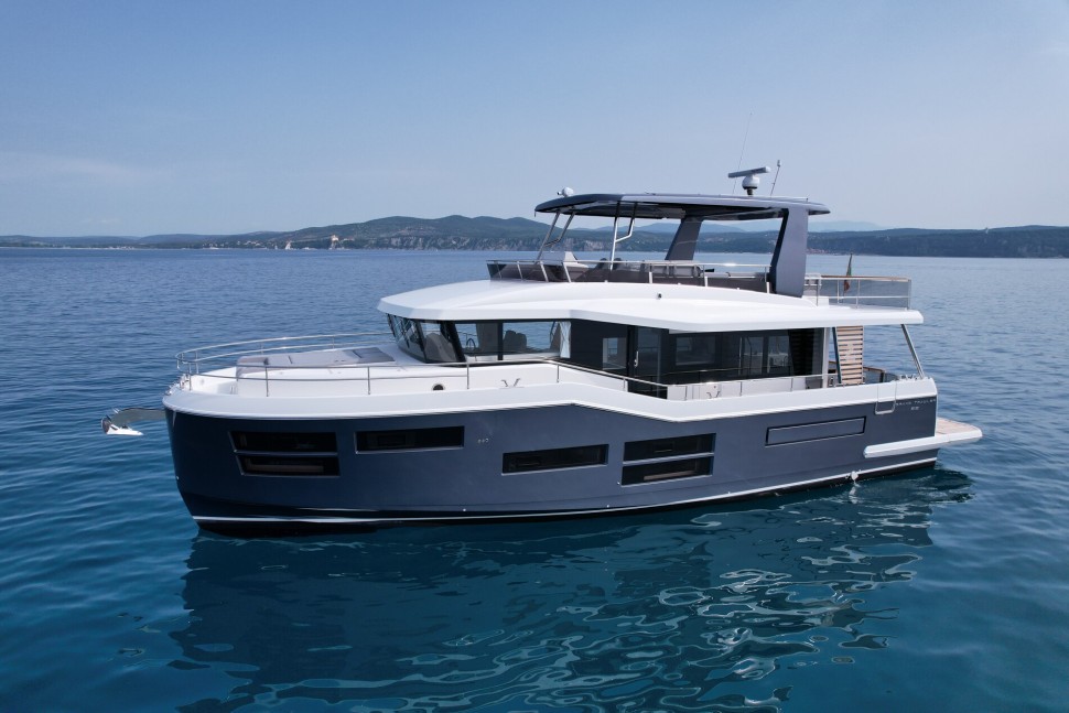 GRAND TRAWLER 62 7