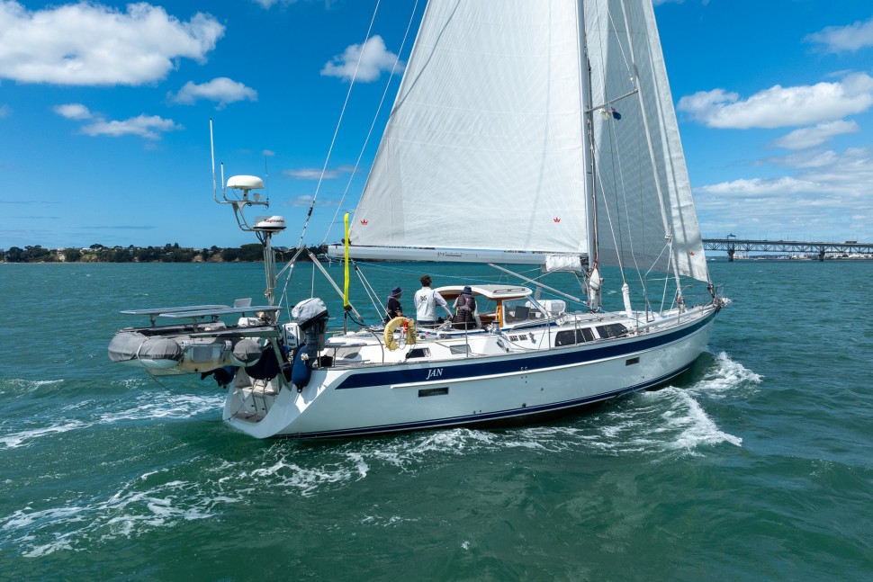 Hallberg Rassy 48 9