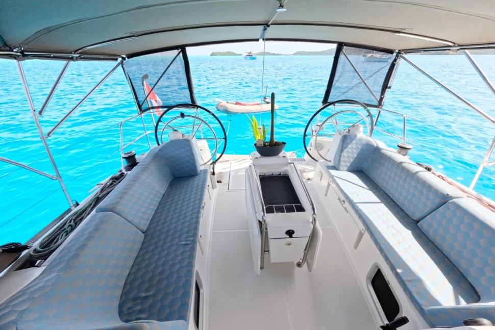 Jeanneau 469 10 cockpitt
