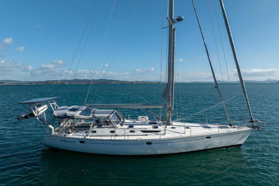 Jeanneau 52 5