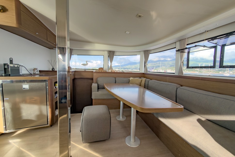 LAGOON 42 OWNER 3 CABINS 38