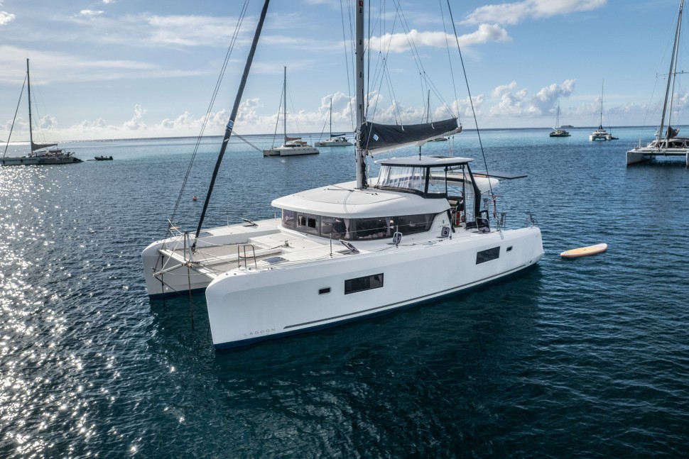 LAGOON 42 OWNER 3 CABINS 41