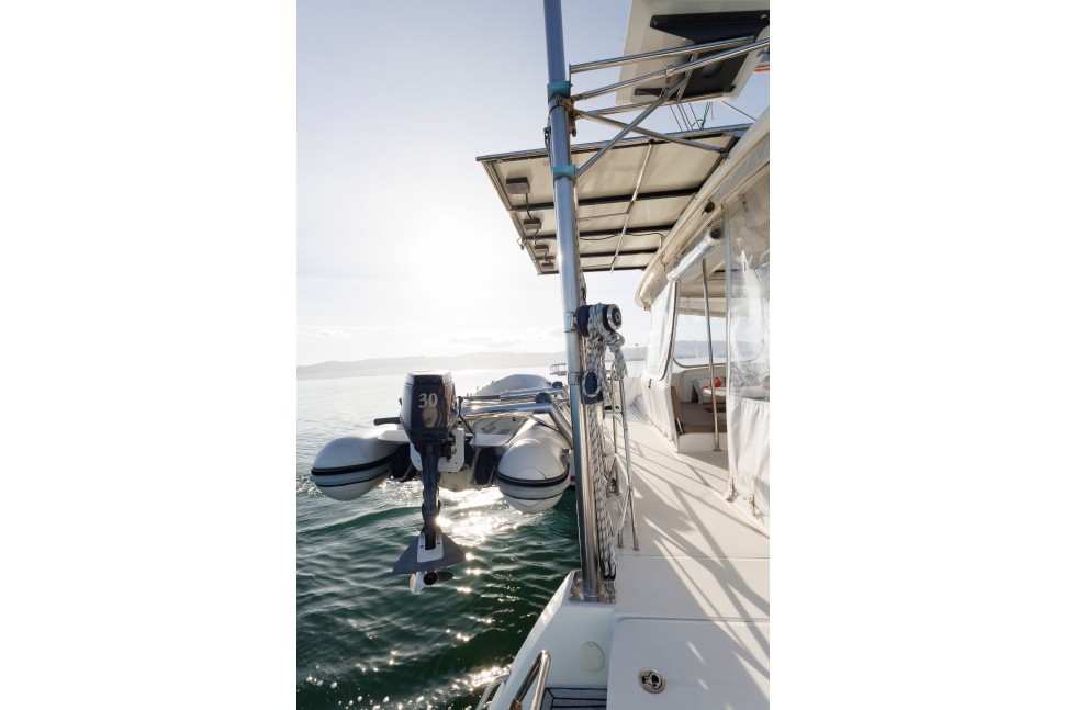 Lagoon 450 12 Dinghy.jpg
