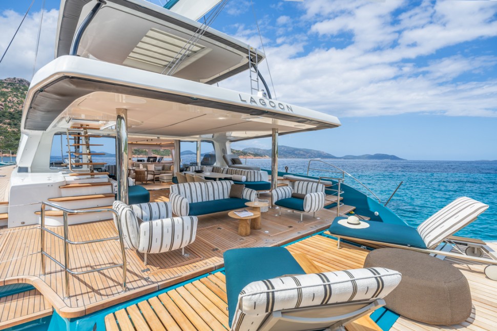 Lagoon Eighty2 Exterior 6