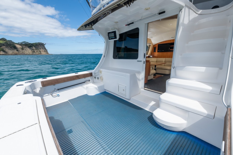 Luhrs 36 The Don 009