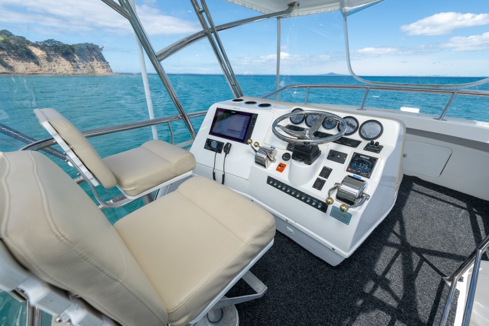 Luhrs 36 The Don 011