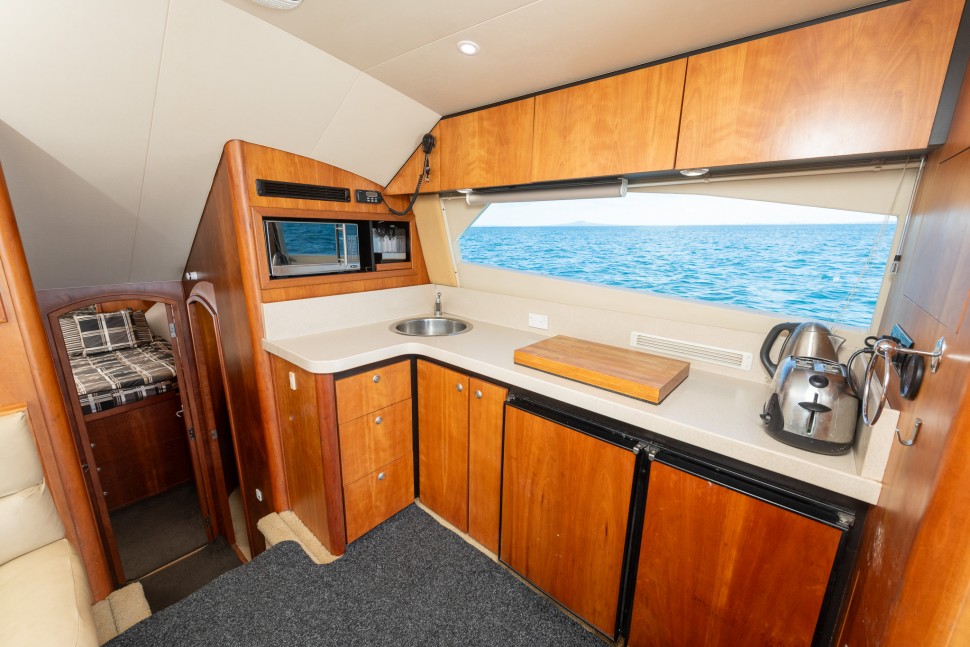 Luhrs 36 The Don 014