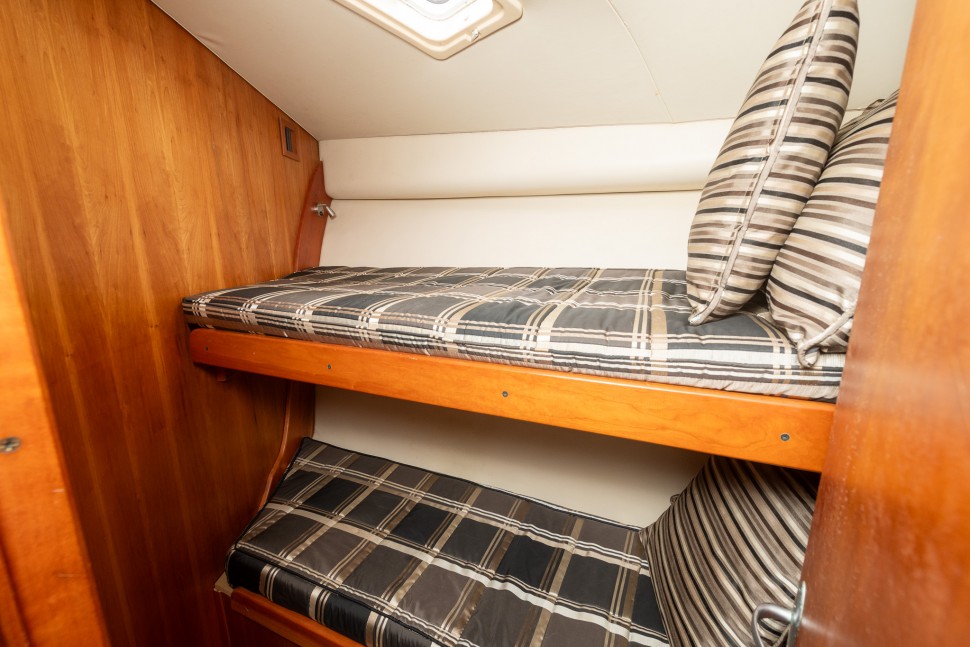 Luhrs 36 The Don 016