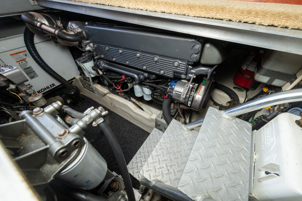 Luhrs 36 The Don 019