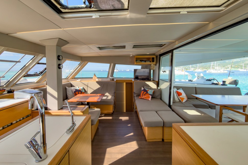 NAUTITECH 46 OPEN OWNER 15