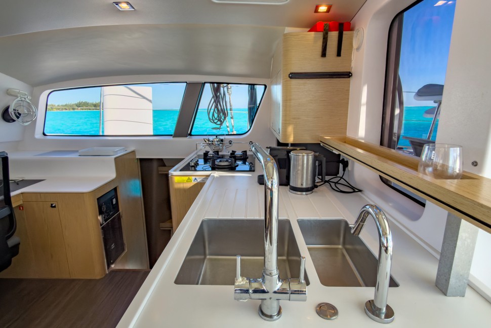 OUTREMER 51 17 interior
