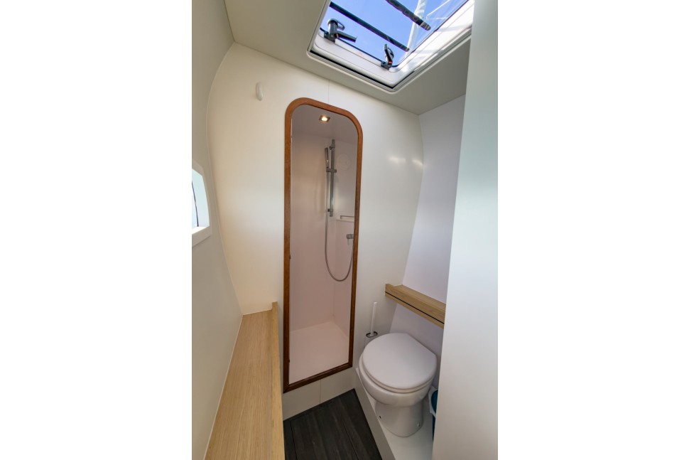 OUTREMER 51 23 interior