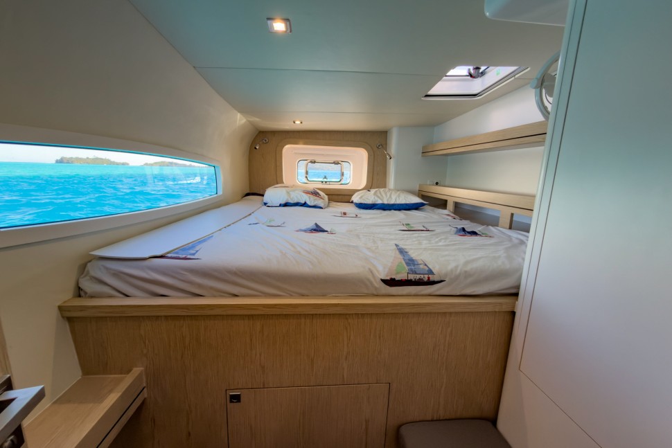 OUTREMER 51 27 interior