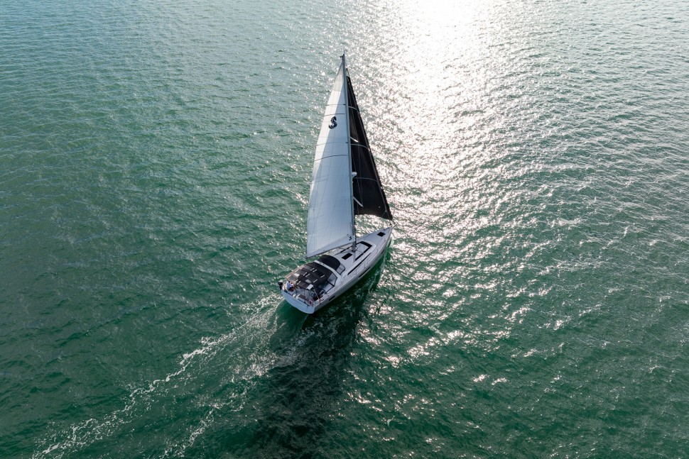 Oceanis 52.1 11